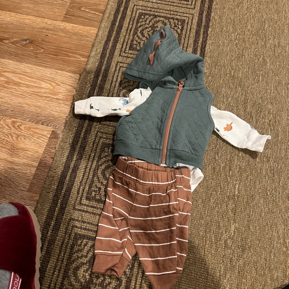 Newborn outfit and pjs